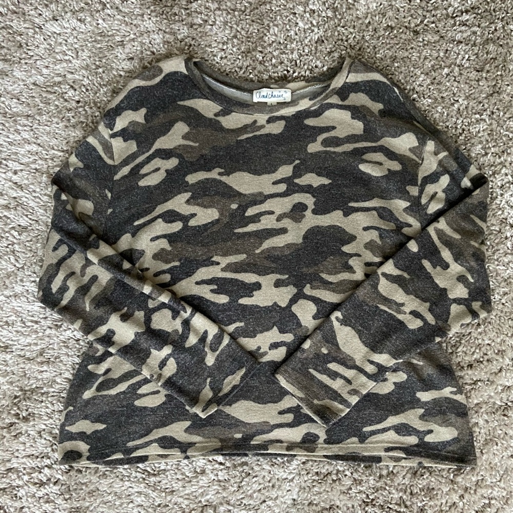 Camo lightweight sweater!